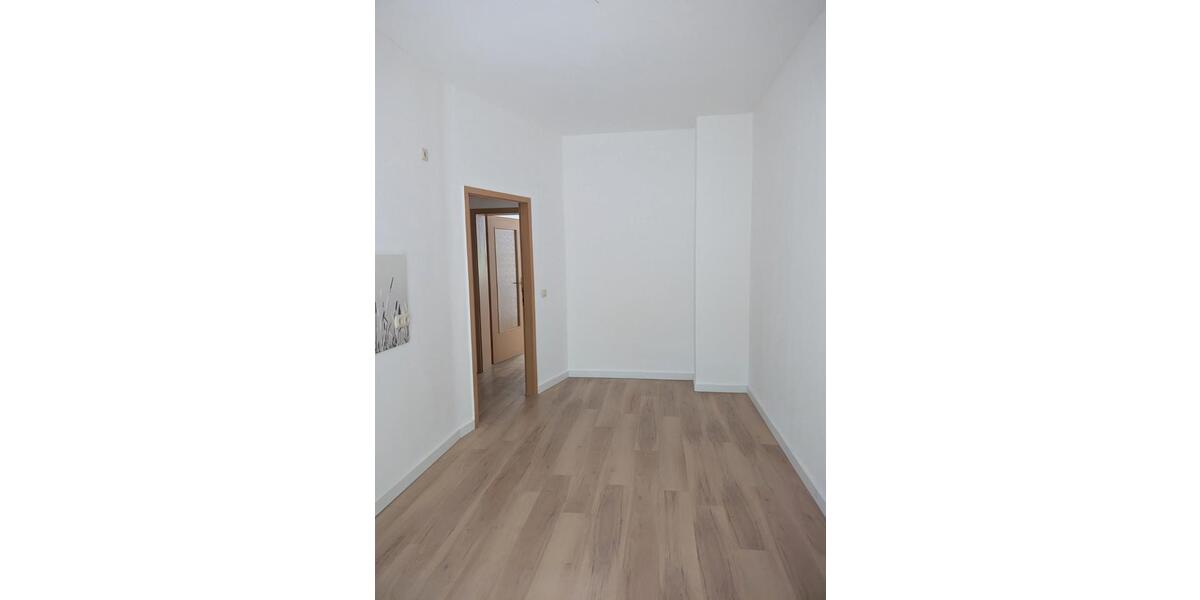 Erdgeschoßwohnung Chemnitz Altendorf - 2 Zimmer, 60 m&sup2;, 300&euro; | Angebot:26609210