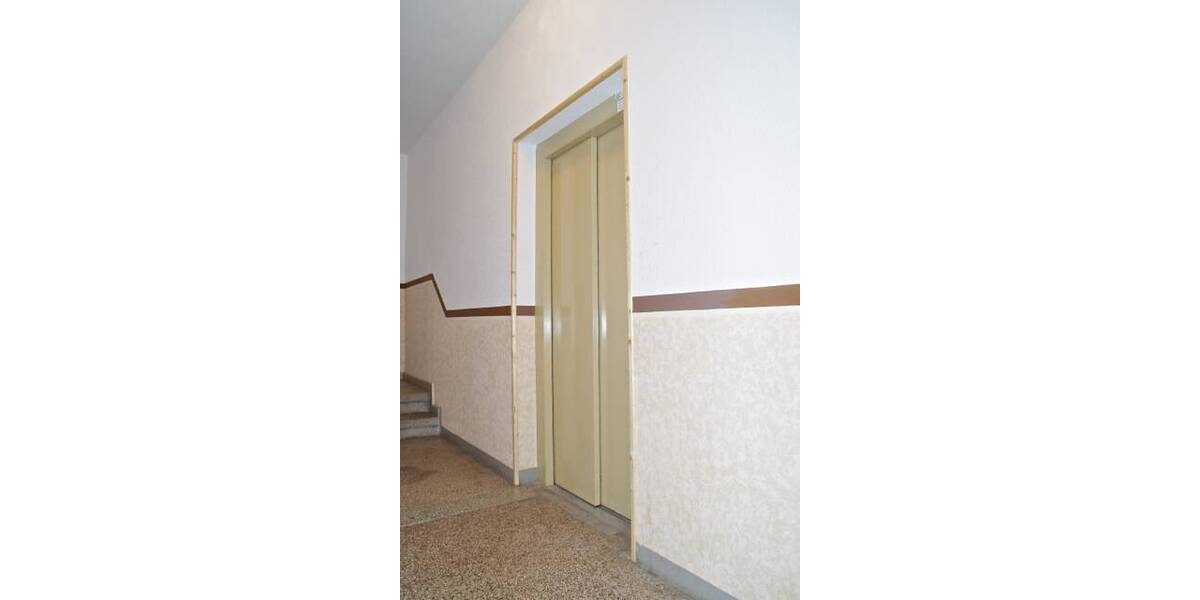 Etagenwohnung Chemnitz Sonnenberg - 3 Zimmer, 64 m&sup2;, 320&euro; | Angebot:25985400