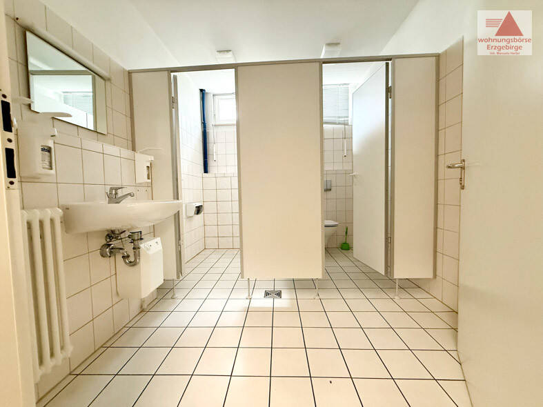 Gewerbeobjekt Elterlein - 6 Zimmer, 344 m&sup2;, 1.100&euro; | Angebot:25688274