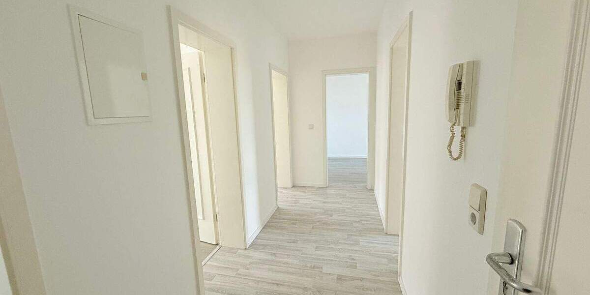 Zimmer Chemnitz Gablenz - 3 Zimmer, 71 m&sup2;, 394&euro; | Angebot:26187953