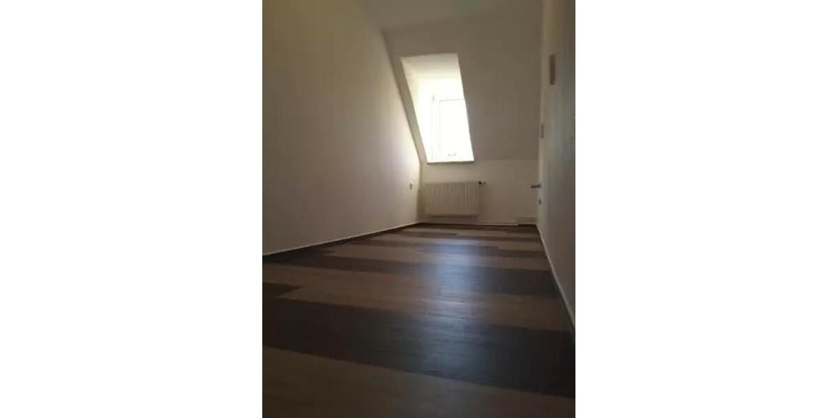 Dachgeschoßwohnung Waldheim - 4 Zimmer, 105 m&sup2;, 546&euro; | Angebot:24944110