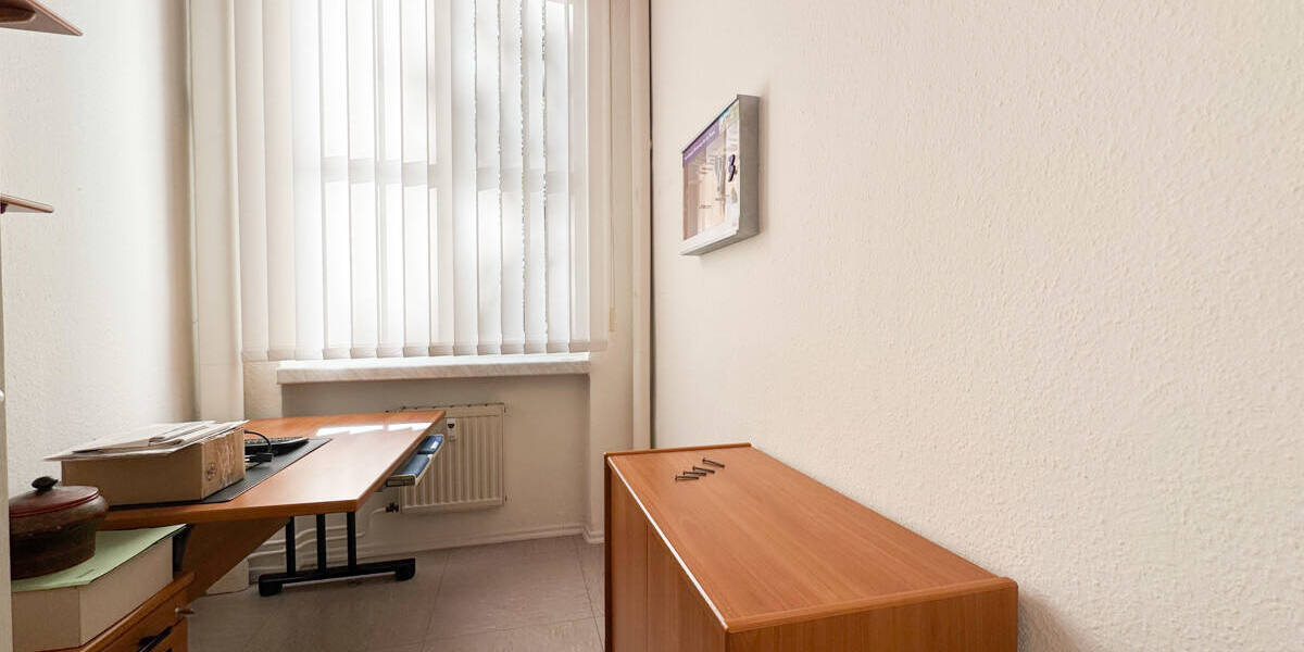 Ehemalige Arztpraxis flexibel nutzbar - zentrumsnahe Lage von Zschopau - Stellplätze vorhanden! 5 zimmer