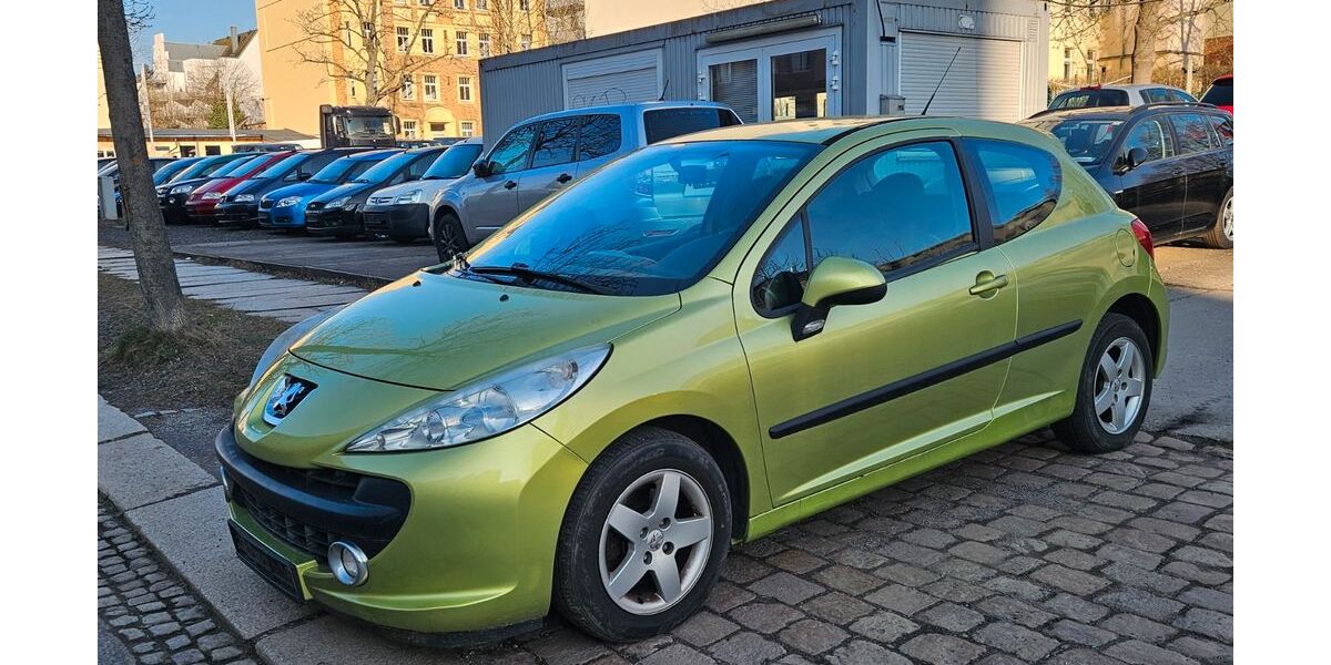 Peugeot 207 145.000 km 1.100 &euro; Chemnitz 09120