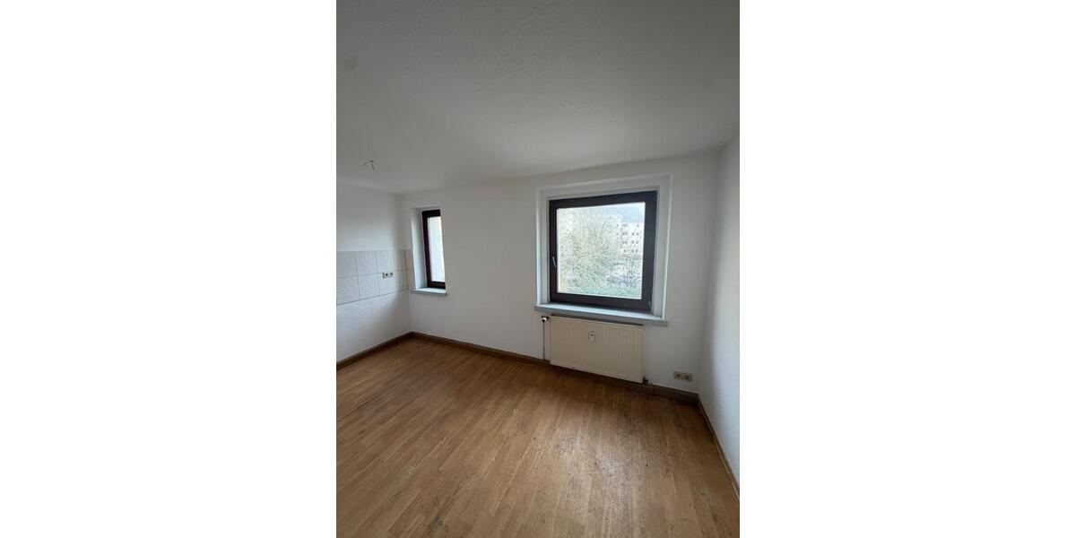 Etagenwohnung Chemnitz Hilbersdorf - 5 Zimmer, 100 m&sup2;, 650&euro; | Angebot:25803448