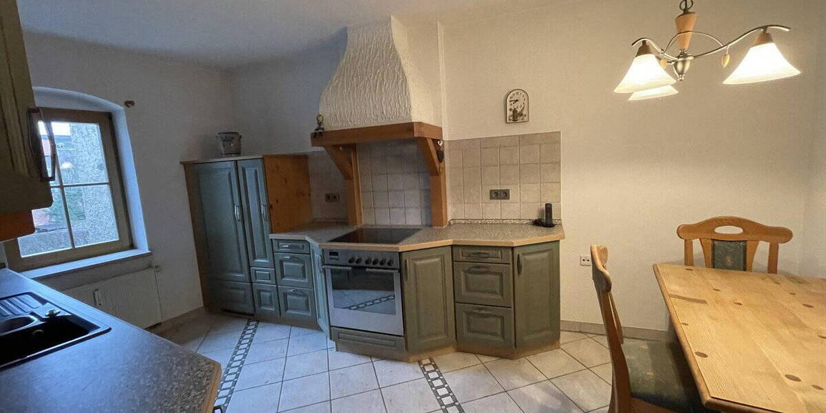 Mehrfamilienhaus, Wohnhaus Burgstädt - 1 Zimmer, 230 m&sup2;, 255.000&euro; | Angebot:25957478