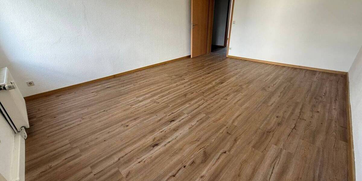Etagenwohnung Chemnitz Lutherviertel - 5 Zimmer, 141 m&sup2;, 990&euro; | Angebot:26672704