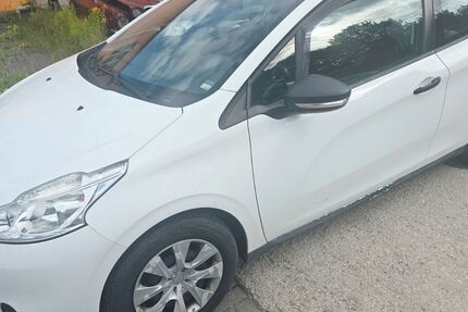 Peugeot 208 105.550 km 3.490 &euro; Chemnitz 09114