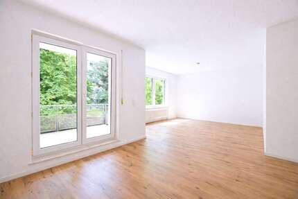 Wohnung Chemnitz Kapellenberg - 2.5 Zimmer, 70 m&sup2;, 120.000&euro; | Angebot:27046054