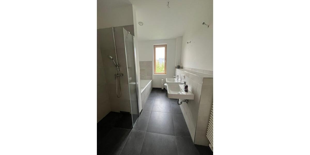Bungalow Chemnitz Klaffenbach - 5 Zimmer, 150 m&sup2;, 2.050&euro; | Angebot:26677690