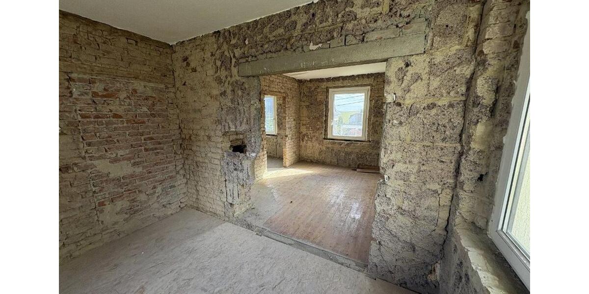Einfamilienhaus Hohenstein-Ernstthal Ernstthal - 8 Zimmer, 80 m&sup2;, 210.000&euro; | Angebot:27121060