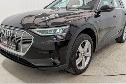 Audi e-tron 61.860 km 25.899 &euro; Chemnitz - Mittelbach 09224