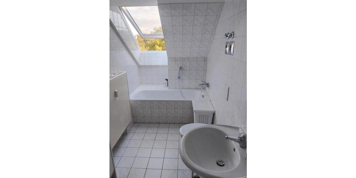 Dachgeschoßwohnung Penig - 5.5 Zimmer, 121 m&sup2;, 830&euro; | Angebot:26350225