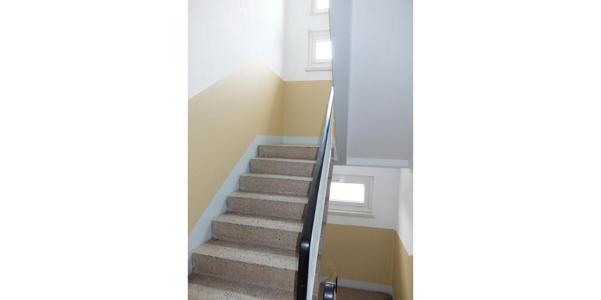 Etagenwohnung Chemnitz Helbersdorf - 4 Zimmer, 70 m&sup2;, 400&euro; | Angebot:26165749