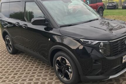 Ford Transit Courier 4.500 km 25.990 € Glauchau 08371