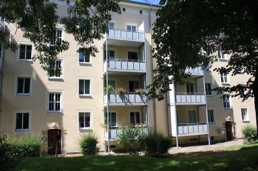 Wohnung zum Mieten in Chemnitz 310 € 47.96 m²