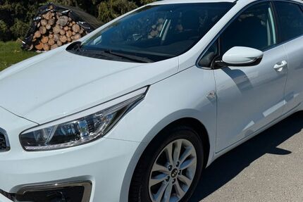 Kia ceed / Ceed 114.900 km 8.900 &euro; Mittweida 09648