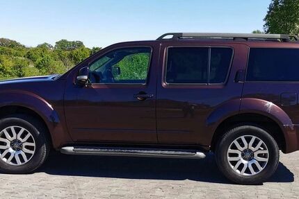 Nissan Pathfinder 170.000 km 14.500 &euro; Chemnitz 09114