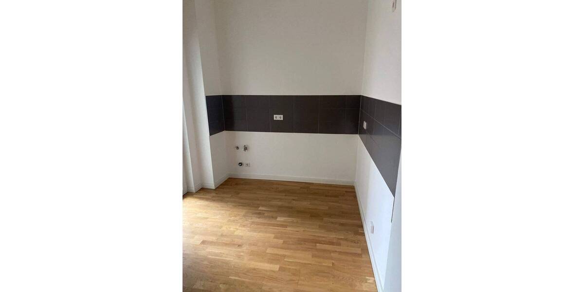 Etagenwohnung Chemnitz Yorckgebiet - 2 Zimmer, 76 m&sup2;, 456&euro; | Angebot:26843674