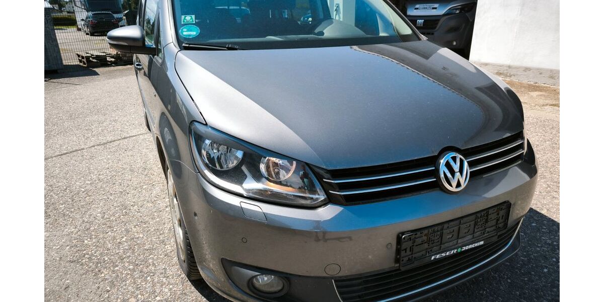 VW Touran 250.000 km 4.690 &euro; Zschopau/Nord 09405