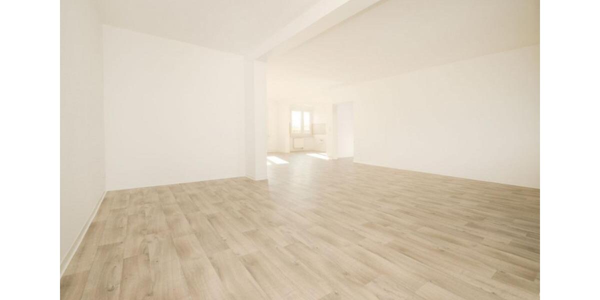Etagenwohnung Chemnitz Adelsberg - 4 Zimmer, 120 m&sup2;, 804&euro; | Angebot:26096789