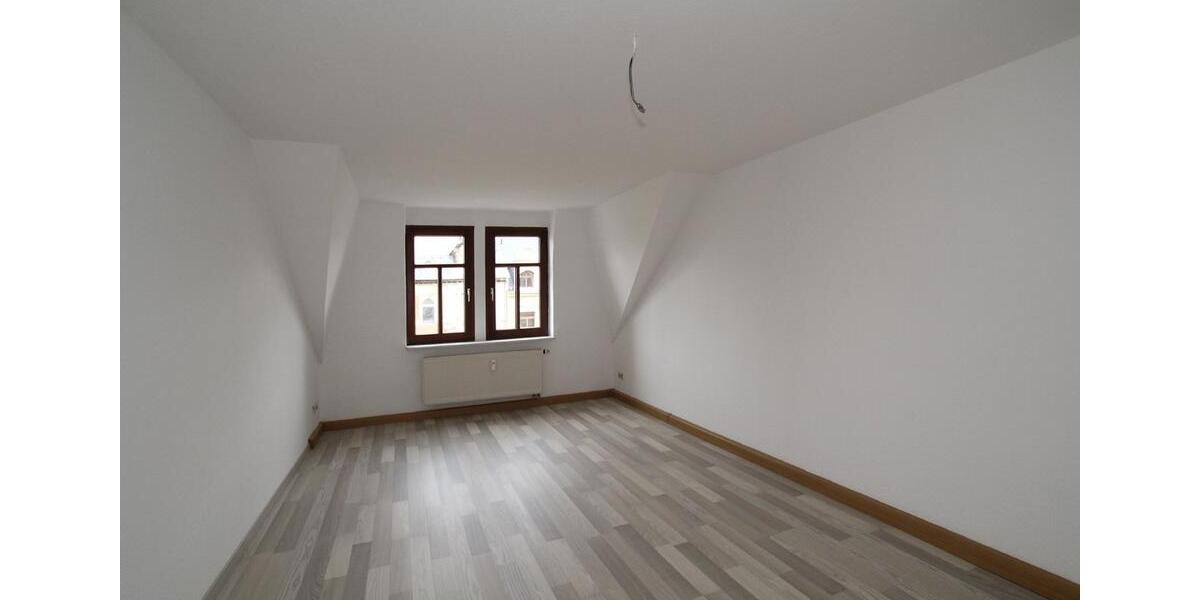 Dachgeschoßwohnung Chemnitz Altendorf - 3 Zimmer, 60 m&sup2;, 300&euro; | Angebot:26573224