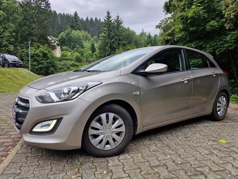 i30