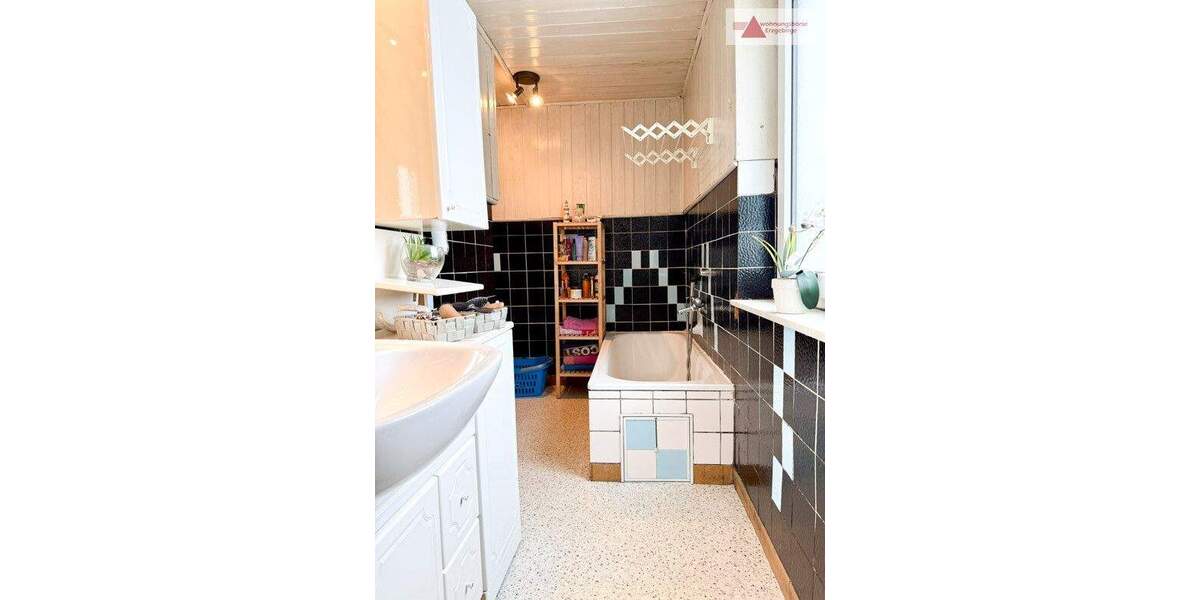 Einfamilienhaus Wiesa / Neundorf Neundorf - 7 Zimmer, 150 m&sup2;, 66.000&euro; | Angebot:25779071
