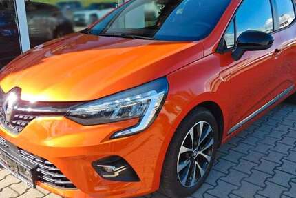 Renault Clio 21.300 km 13.900 &euro; Zwönitz 08297