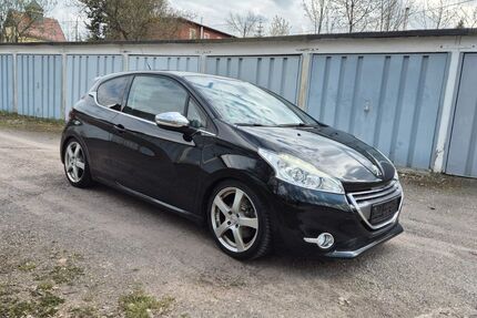 Peugeot 208 120.000 km 5.990 &euro; Frankenberg 09669