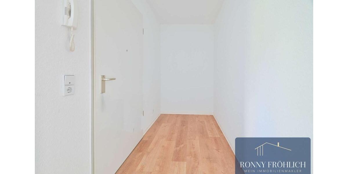 Etagenwohnung Chemnitz Kapellenberg - 3 Zimmer, 97 m&sup2;, 869&euro; | Angebot:26633257