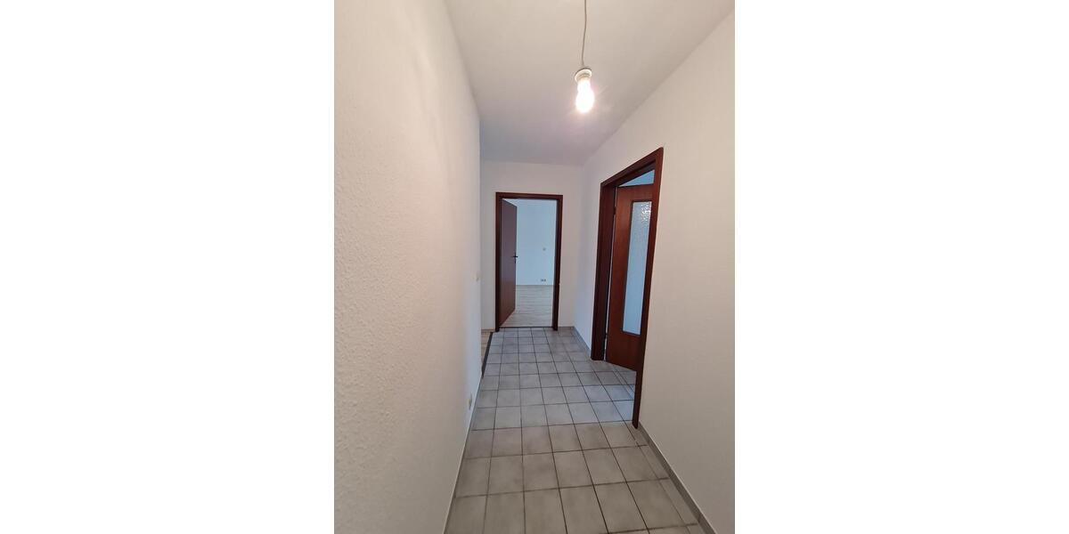 Etagenwohnung Glauchau - 2 Zimmer, 48 m&sup2;, 51.000&euro; | Angebot:24975976