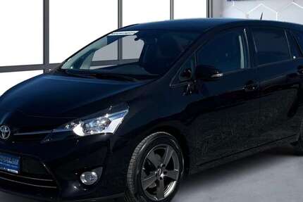 Toyota Verso 123.343 km 13.890 € Stollberg 09366