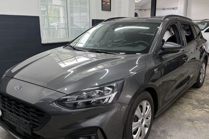 Ford Focus 92.700 km 12.900 &euro; Brand-Erbisdorf 09618