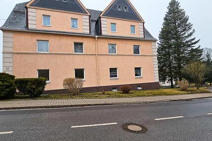3-Raum-Wohnung in Randlage von Lößnitz im Dachgeschoss 3 zimmer