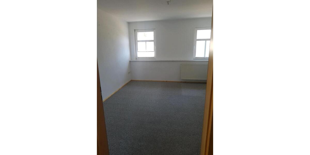 Etagenwohnung Hainichen - 1 Zimmer, 70 m&sup2;, 480&euro; | Angebot:26266991