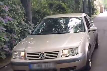 VW Bora 226.628 km 2.500 &euro; Limbach-Oberfrohna 09212
