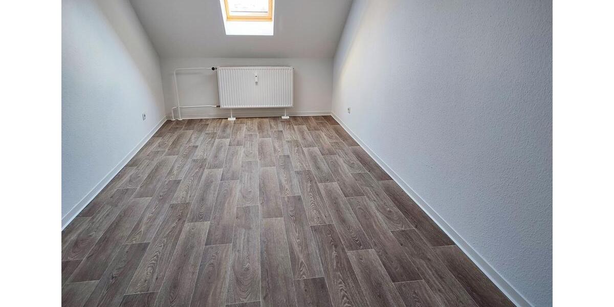 Dachgeschoßwohnung Chemnitz Hilbersdorf - 3 Zimmer, 89 m&sup2;, 490&euro; | Angebot:25794421
