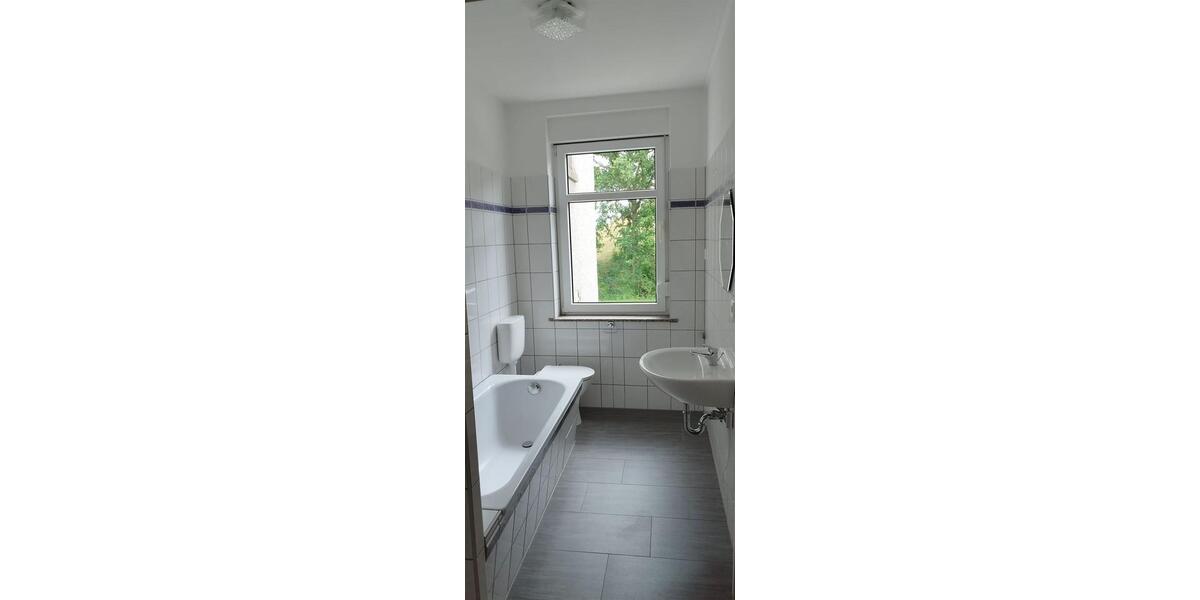 Etagenwohnung Chemnitz Wittgensdorf - 3 Zimmer, 60 m&sup2;, 330&euro; | Angebot:25376936