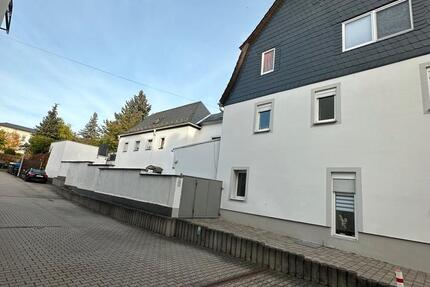 Haus Frankenberg (Sachsen) - 10 Zimmer, 340 m&sup2;, 320.000&euro; | Angebot:27085586