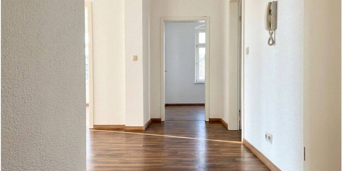 Etagenwohnung Chemnitz Zentrum - 3 Zimmer, 85 m&sup2;, 95.000&euro; | Angebot:26806229
