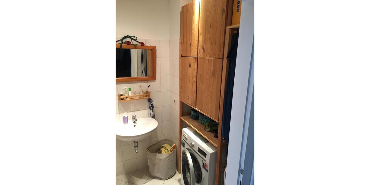 Etagenwohnung Chemnitz Kapellenberg - 1 Zimmer, 59 m&sup2;, 330&euro; | Angebot:25918846