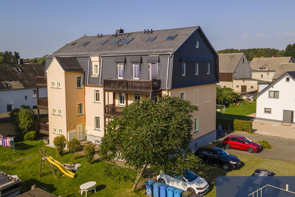WOW! 3 Raum Maisonette Wohnung mit Balkon und tollem Bad in Neuwürschnitz bei Stollberg zu vermieten
