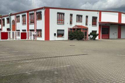 Gewerbe-Produktionsstandort mit Autobahnanbindung zimmer