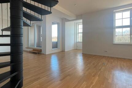 *** Energie A* Fabrik Flair * 4 Zimmer * Balkon * 2 Bäder * Stellplatz * 1225 *** 5 zimmer