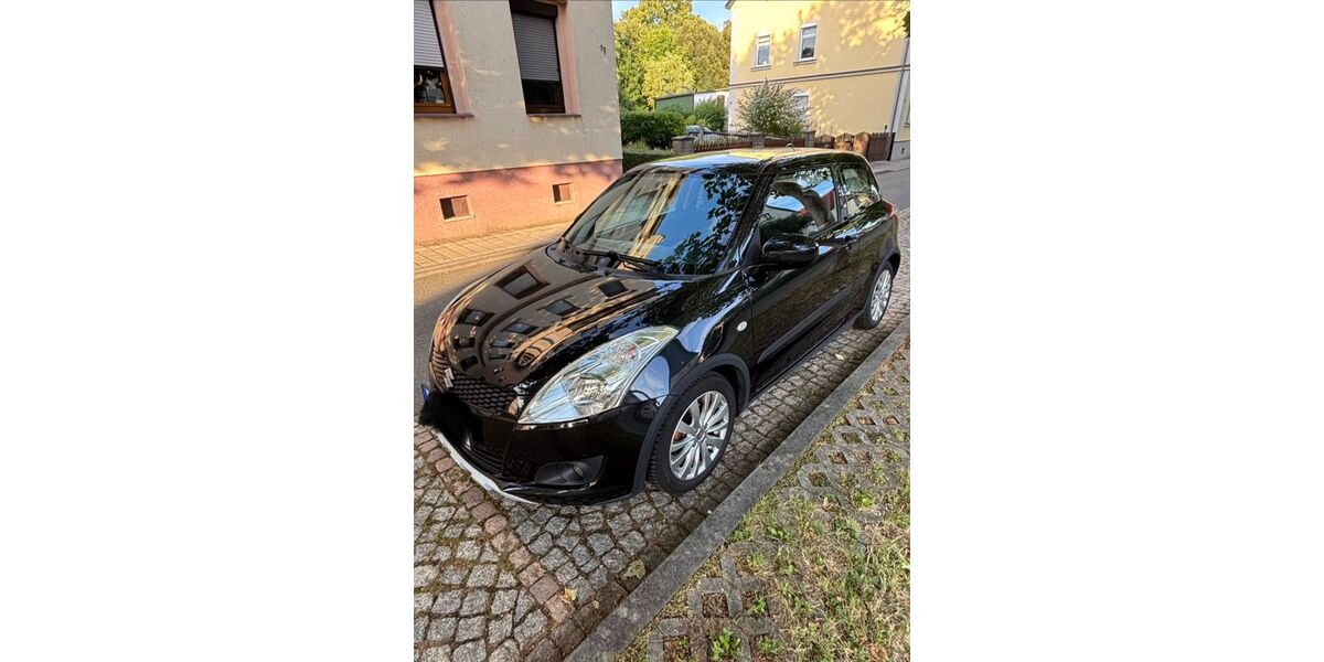 Suzuki Swift 72.158 km 5.599 &euro; Glauchau 08371