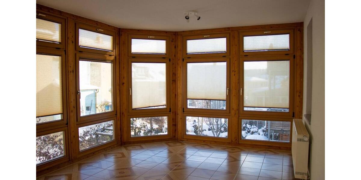 5-Raum Wohnung mit Wintergarten in Marienberg, zu vermieten 5 zimmer