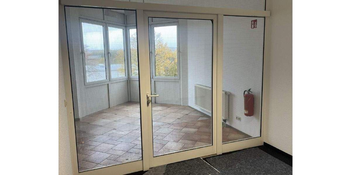 Gewerbeobjekt Mittelbach Mittelbach - 8 Zimmer, 300 m&sup2;, 2.100&euro; | Angebot:25682336