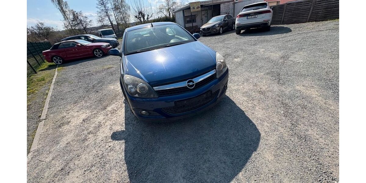 Opel Astra 216.000 km 2.500 &euro; Chemnitz 09114