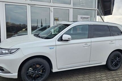 Mitsubishi Plug-in Hybrid Outlander 58.112 km 21.980 &euro; Stollberg 09366
