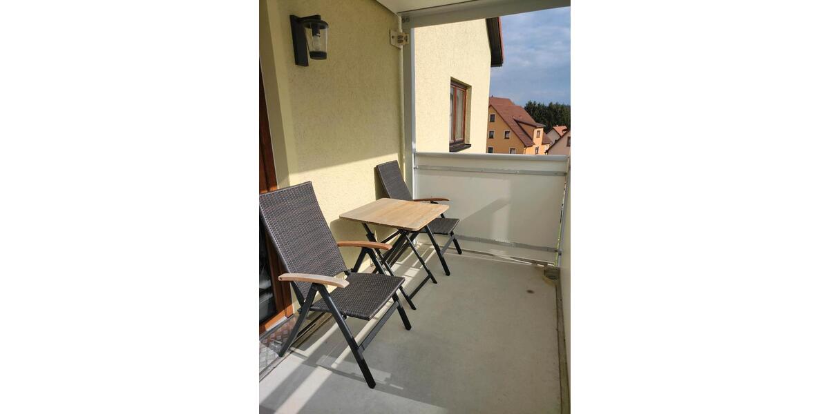 Etagenwohnung Oelsnitz (Erzgebirge) - 2 Zimmer, 65 m&sup2;, 536&euro; | Angebot:26254480